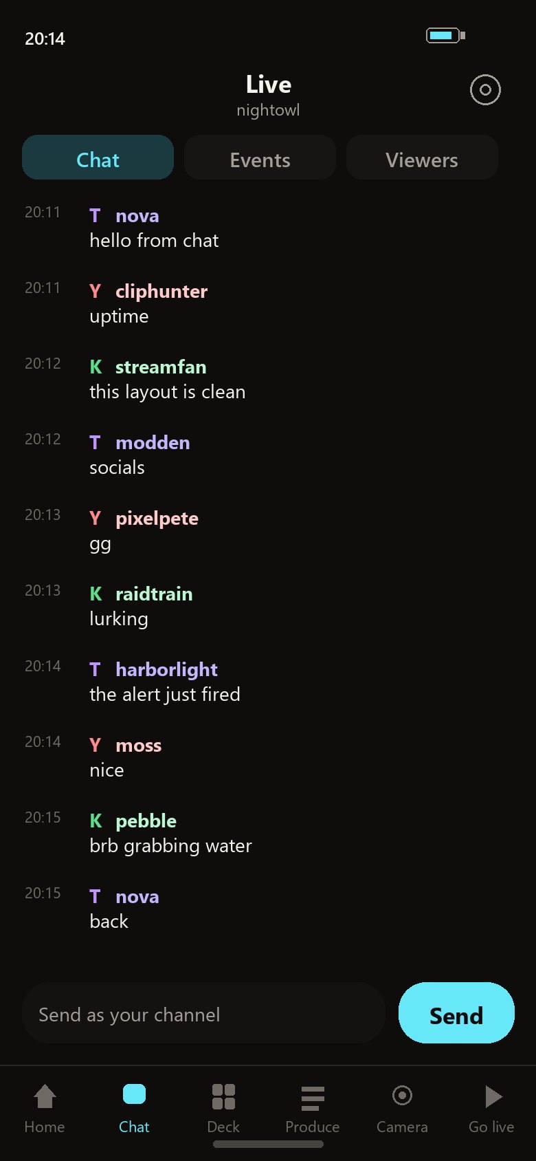 StreamChum phone app Live tab with chat messages and a send box